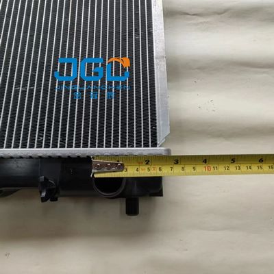 YM30 एल्यूमिनियम खुदाई रेडिएटर उच्च प्रदर्शन
