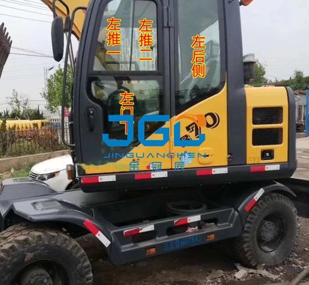 खुदाई करने वाला B70 सामने की हवा खिड़की के दरवाज़े के नीचे टेम्पर्ड ग्लास के पिछले हिस्से को ऊपर और नीचे धकेलती है