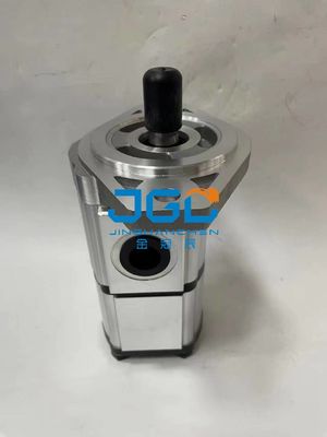 R480LC-9 485 520LC-9 उत्खनन उपकरण फैन पंप 31QB-30120 31QB-30130