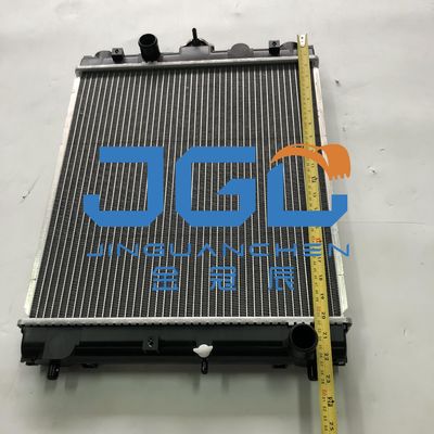 खुदाई मशीन के सामान EX50 टैंक रेडिएटर इंजीनियरिंग मशीनरी भागों