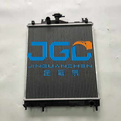 20T-03-81211 पानी टैंक रेडिएटर के लिए खुदाई PC35R-8 PC30R-8 रेडिएटर