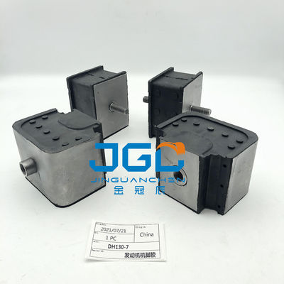 खुदाई मशीन के भाग Doosan Daewoo DH130-7 इंजन पैर रबर झटके प्रतिरोधी चिपकने वाला।
