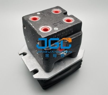 खुदाई केबिन स्पेयर पार्ट्स SK200 SK210 SK230-6E फुट वाल्व पेडल पायलट वाल्व YN30V00106F2 YN30V00105F2