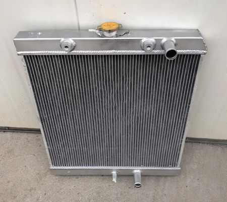 R80-7 रेडिएटर नई उच्च गुणवत्ता वाले खुदाई रेडिएटर एल्यूमीनियम सामग्री