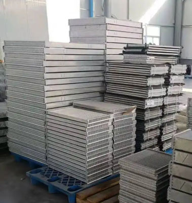 लोकप्रिय उत्खनन कारखाने की गुणवत्ता के लिए उत्खनन रेडिएटर SK350-8