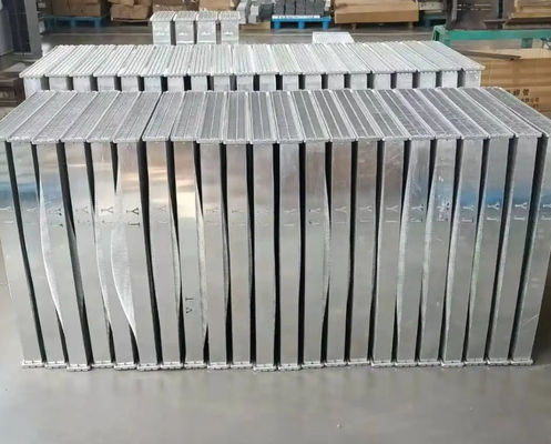 उच्च मांग SK200-3 खुदाई रेडिएटर एल्यूमीनियम सामग्री