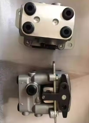 गर्म बिक्री खुदाई भागों पीपीसी वाल्व 702-16-04270 पायलट वाल्व के लिए Komatsu PC70-8 PC78US-8 PC88MR-8