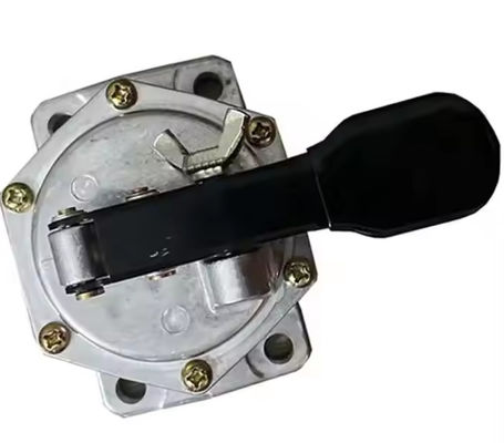 6745-11-3102 6745-11-3100 खुदाई PC300-8 इंजेक्टर 6D114E-3 इंजन ईंधन इंजेक्टर