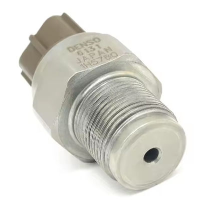 4HK1 6HK1 इंजन SK200-8 खुदाई आम रेल ईंधन दबाव सेंसर 4990006131 499000-6131 4332040